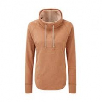 Outerwear & Layering (Seasonal Anchor)