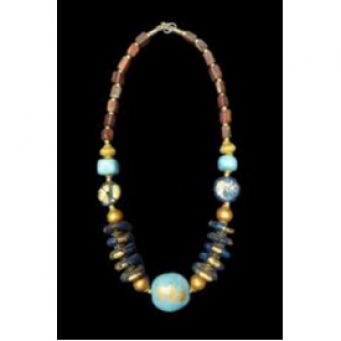 Necklaces & Pendants