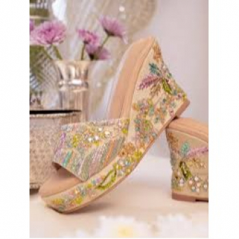 Indoor & Occasion Footwear